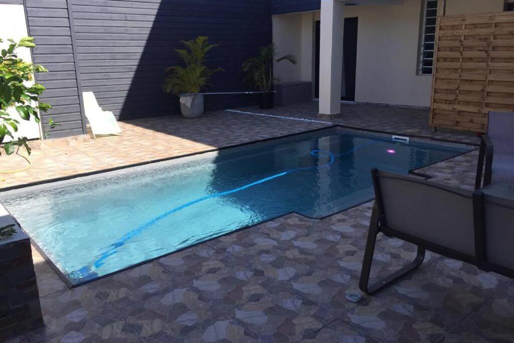 Ylang Residence Avec Piscine Chauffee & Jacuzzi Le Patelin Kültér fotó